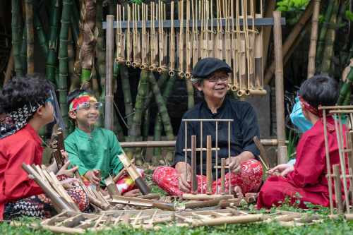 Asal-Usul Angklung