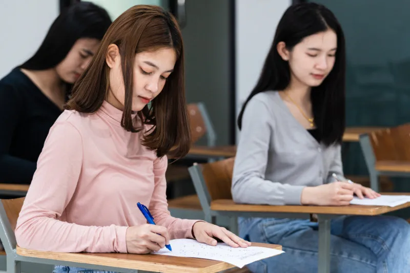 Strategi Mahasiswa Menghadapi Ujian Tengah Semester Efektif