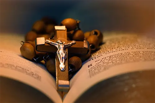 Kasih Sebagai Dasar Kehidupan