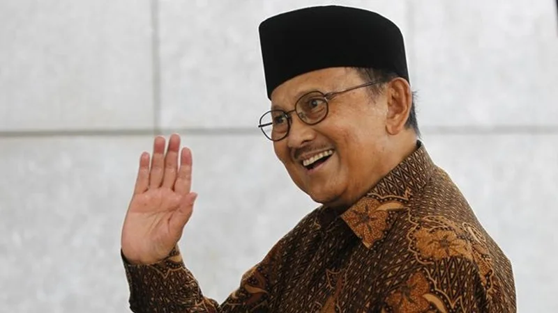B.J. Habibie: Teknokrat Jenius dan Teladan Bangsa