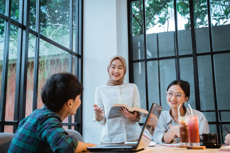 Aplikasi AI Wajib untuk Mahasiswa Mempermudah Tugas Kuliah