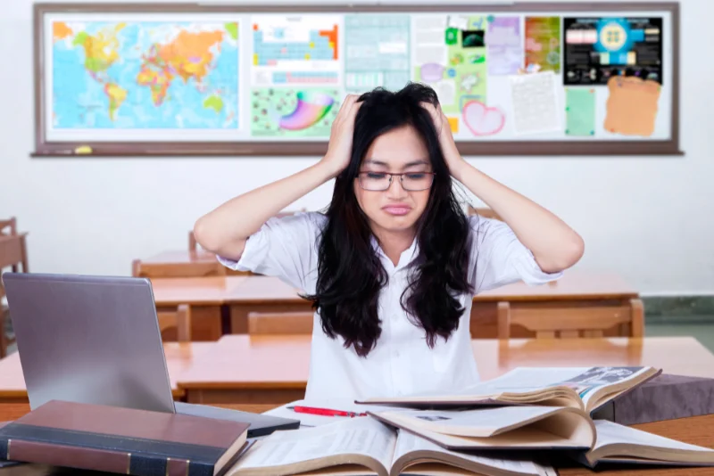 Jurusan Kuliah yang Banyak Disesali Lulusannya